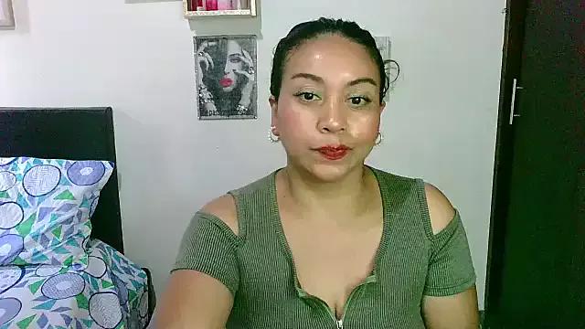 zaray_bella from StripChat