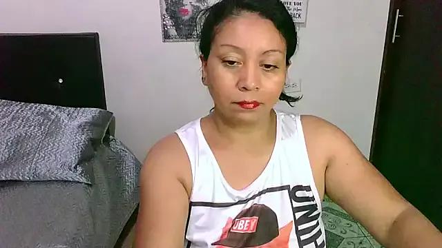 zaray_bella from StripChat