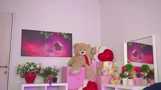 ZariaVera from StripChat is Freechat