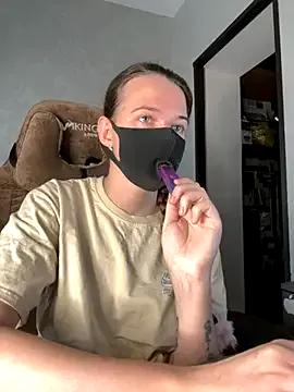 ZlatoslavaLo from StripChat is Freechat