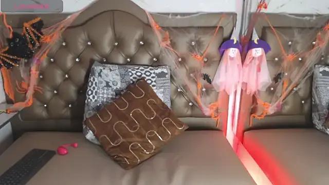 Zoe-Johnson_ from StripChat is Freechat