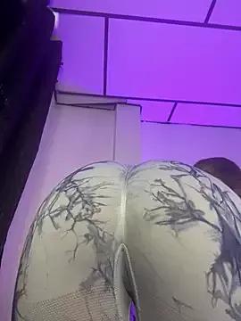 ZoeJohnsoon from StripChat is Freechat
