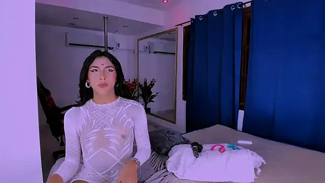 zou_quira from StripChat is Freechat