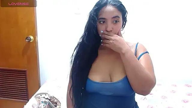 ZuryFerrari from StripChat
