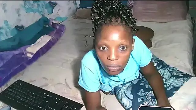 Zuzu_angel from StripChat is Freechat